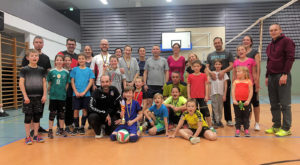 2. Platz - Max mit seinem Papa (hinter dem Trainer)